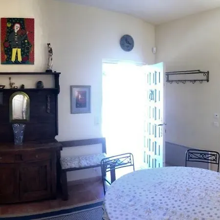 Le Coin De Jardin Apartment
